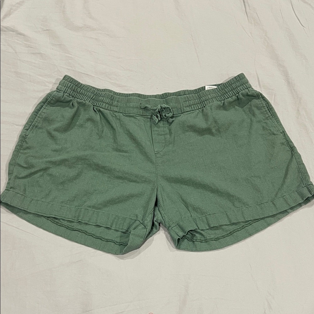 Old Navy XL linen shorts , green